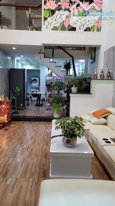 Nhà 3 tầng, hẻm xe hơi đường Gò Cát, P. Phú Hữu Q9 giá nhỉnh 5 tỷ/59m2 - 1
