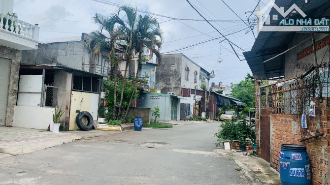 Bán nhà C4 đường 12m, Bùi Văn Ngữ (6x22m) vị trí ngay chợ, giá chỉ 6.2 tỷ TL - 1