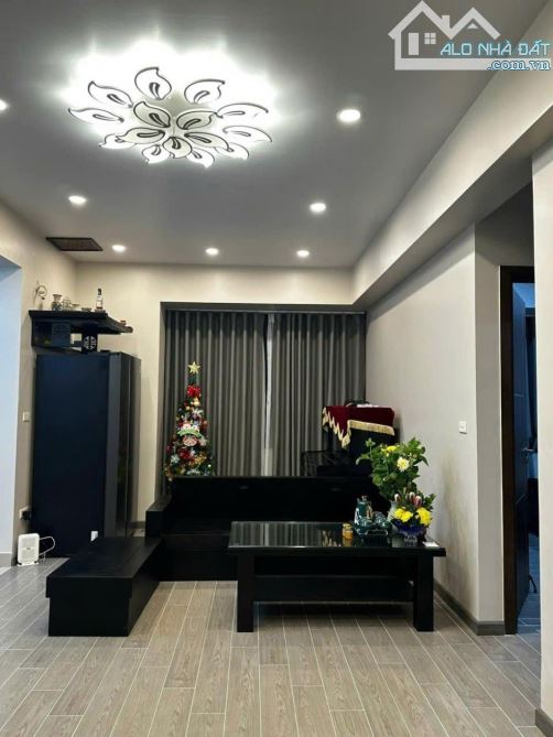 - Bán nhà đường Hồ Tùng Mậu, sát phố, nội thất xịn sò, 33m2, 7 tỷ. - 1