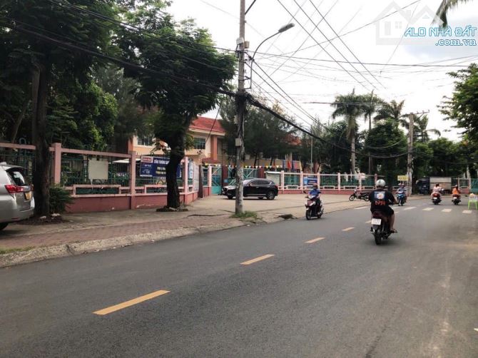 ĐẤT MẶT TIỀN HỒ BÁ PHẤN, DT 210M², 2 MẶT TIỀN TRƯỚC SAU, PHƯỚC LONG A - 1
