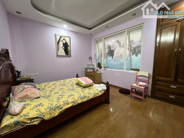 NHÀ 60M2*5T TRƯƠNG ĐỊNH, GARA, THANG MÁY 14,2 TỶ - 1