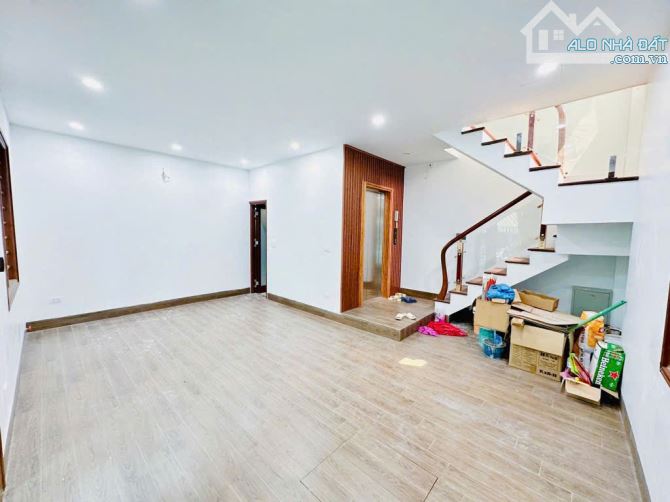 Siêu phẩm nhà phân lô TT Văn Điển 45m 6 t lô góc ô tô tải tránh KDVP cực đẹp giá 13.3 tỷ - 1