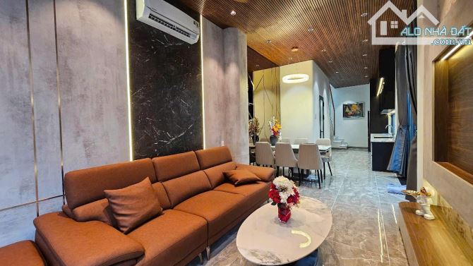 NHÀ ĐẸP Ở NGAY -FUL NỘI THẤT XỊN-60M2-4TẦNG-3PN-200M HUỲNH T PHÁT - SHR HC CHỉ 6.45T TL - 1