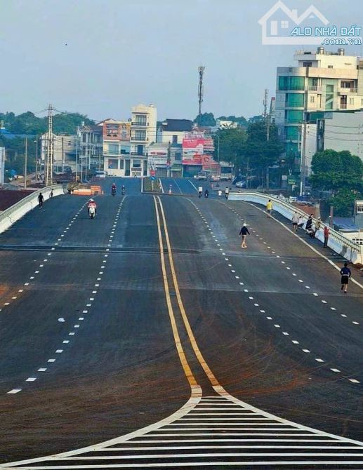 ĐẤT MẶT ĐƯỜNG ĐẠI LÔ ĐÔNG TÂY (VÕ NGUYÊN GIÁP  GIÁ HƠN 4TY XÍU, 5X22TCFULL  A30  KINH DOAN - 1