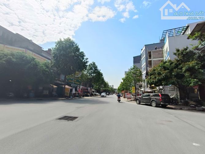 Biệt thự 4T, Yên Xá Tổng cục 5, DT300m2, MT15m, 90 tỷ Thanh Trì - 1