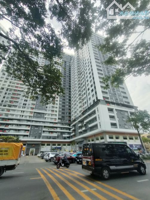 SỤP HẦM  BÁN GẤP TÒANHÀ 4,5 TẦNG - BÊN CẠNH TRẦN HƯNG ĐẠO - 1