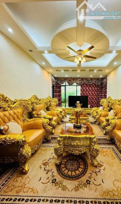 PHÂN LÔ HOÀNG QUỐC VIỆT💥DT 80M2 x 4T💥MT 4.5M💥33 TỶ💥VÌA HÈ💥Ô TÔ VÀO NHÀ💥KINH DOANH - 1