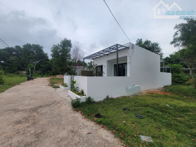 Bán nền đất 165m lô góc sổ đẹp giá 850 triệu sát đường Cửa Cạn Đi Dương Đông Phú Quốc gần - 1