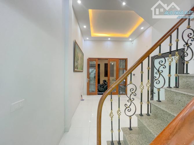 BÁN NHÀ NGÕ NÔNG GẦN PHỐ 7,5 TỶ 33m 5 TẦNG MT 3,6m  CÁCH 10m Ô TÔ ĐỖ LẠC LONG QUÂN CẦU GIẤ - 1