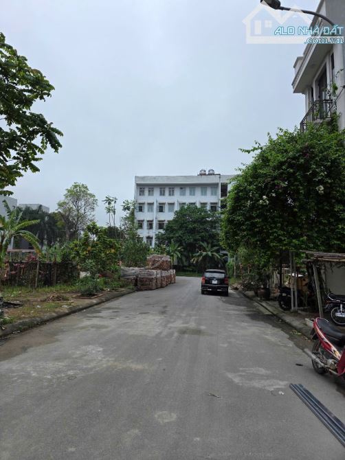 Bán đất làn 3 . Hàn Thuyên . dt 72m . mt 4,5m . hướng ĐN. giá 8 tỷ 6 - 1