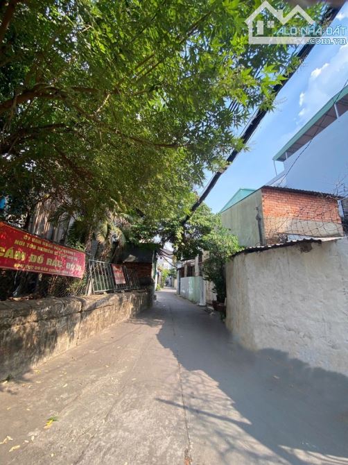 Nhỉnh 2tỷ, nhà 3 tầng, sát mặt tiền đường, ngang lớn 5m4, gần Phan Văn Trị, Gò Vấp - 1