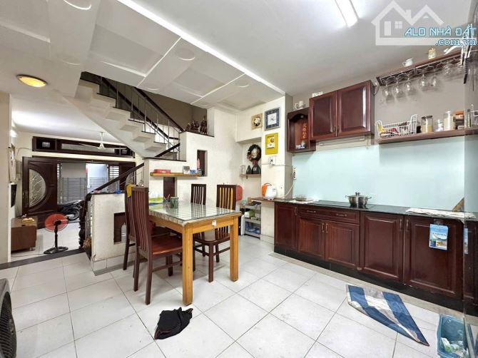 NHÀ MỚI DỌN VÀO Ở NGAY 50m2 - HẺM Ô TÔ 8M - GẦN HÀNG XANH - CHỈ 9 TỶ - 1