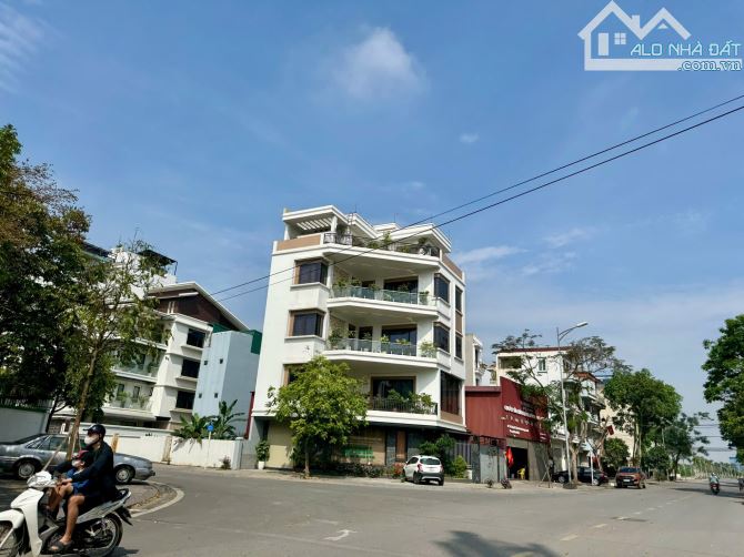 Bán đất Thanh Am, Khu Tái Định Cư, DT 90m2, MT rộng, vỉa hè, ôtô tránh, làm VP, KD, đầu tư - 1