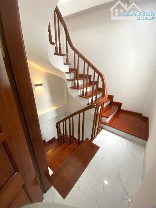 Chỉ hơn 200tr/m2 NHÀ ĐẸP Bách Khoa,5 Tầng, ở ngay - 1