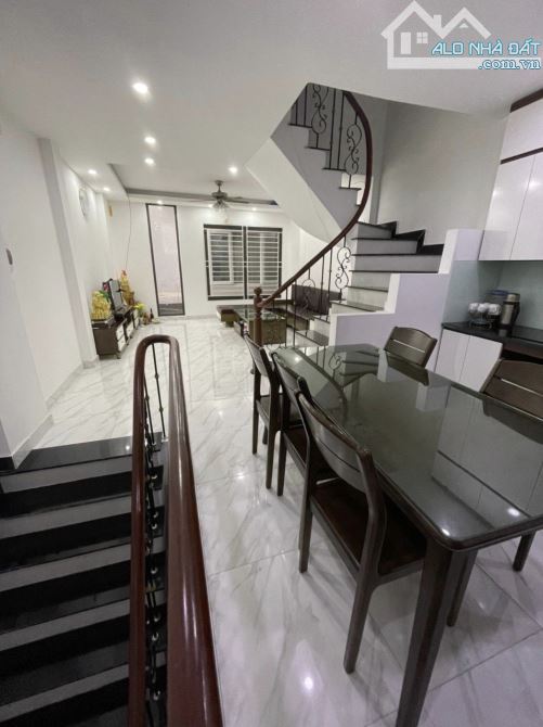 Nhà Mới Đẹp phố Nguyễn An Ninh, Ngõ Thông, Gần chợ, Gần Phố Full Nội Thất DT44m2 giá 9 Tỷ - 1