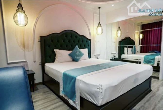 BIỆT THỰ ĐƠN LẬP 5 TẦNG - 200m² - LÔ GÓC 3 MẶT THOÁNG - VIEW CÔNG VIÊN - THANG MÁY - 1