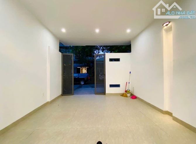 Bán nhà 3 tầng đúc đường HÒA MINH 7 - Hướng đông nam - Giá 5ty5 tl - 1