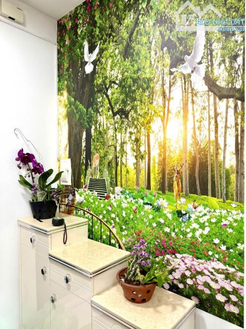 Bán nhà thịnh hào dt 30m 5t 4mMT,giá nhỉnh 5 tỷ,nhà đẹp,lô góc 3 thoáng,ngõ rộng - 1
