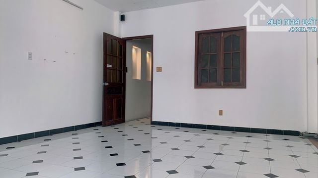🏠 BÁN NHÀ HẺM XE HƠI - ĐƯỜNG HUỲNH VĂN BÁNH, PHƯỜNG 13, QUẬN PHÚ NHUẬN – CƠ HỘI VÀNG! 🏠 - 1