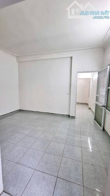 Nhà 2 tầng dân xây ngõ đường Trần Đăng Ninh - 1