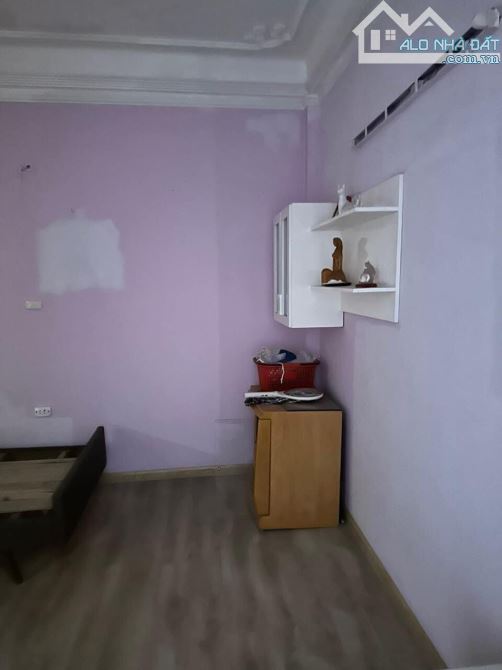 Cho thuê nhà ngõ oto Chùa liên Phái - HBT - DT 40m - 3 tầng - Giá 8,5tr - 1