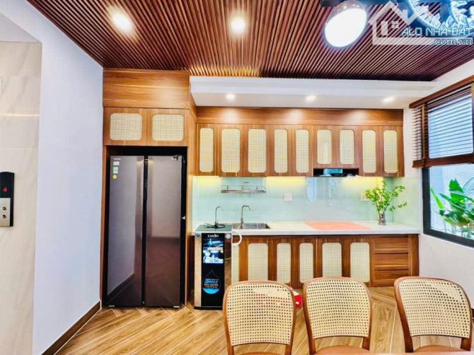 Bán nhà hẻm 6m đường Phạm Văn Chiêu, P.9, 4 x 15, 5 lầu, có thang máy  giá 9.8 tỷ tl - 12