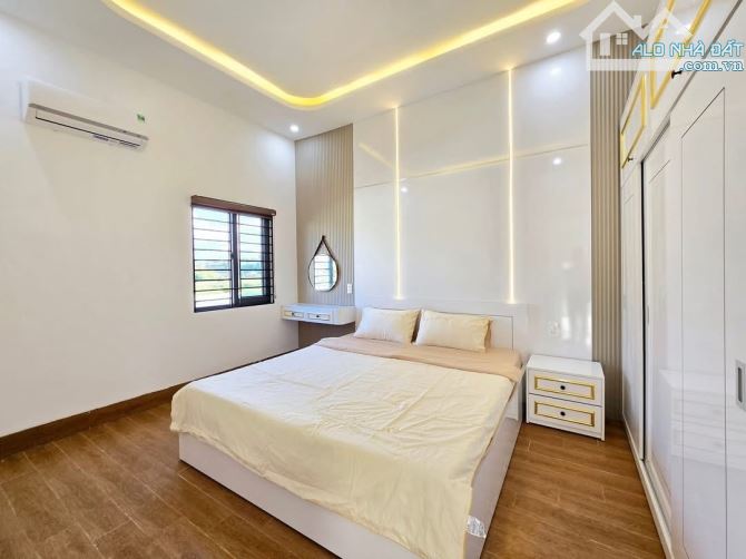 ❌❌Căn Nhà 3 tầng 2 Mặt Tiền Sân Vườn Diện tích Rộng: 117m2 trục Đường 5m5 Quận Cẩm Lệ - 12