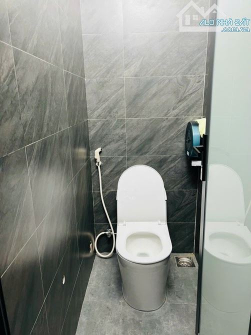 BÁN NHÀ MẶT TIỀN KINH DOANH TRẦN NHẬT DUẬT NGAY BUÔN Ạ CÔ THÔN - 13