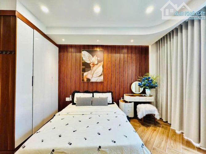 Bán nhà hẻm 6m đường Phạm Văn Chiêu, P.9, 4 x 15, 5 lầu, có thang máy  giá 9.8 tỷ tl - 20