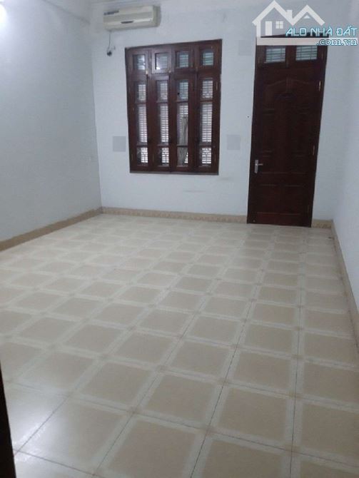 Cho thuê căn  nhà 5 tầng, B2 ngõ 10 phố Nguyễn Văn Huyên, quận Cầu Giấy - 2