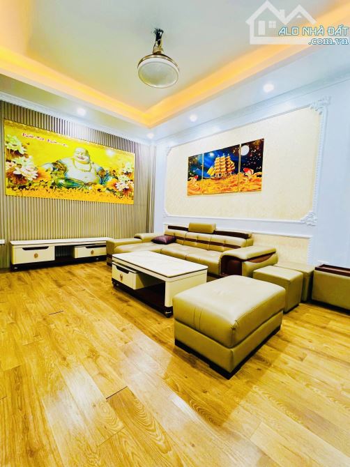 BÁN NHÀ 280 LẠC LONG QUÂN - NGÕ Ô TÔ - ĐI BỘ RA HỒ TÂY - 35M - MT 6M - HƠN 7 TỶ - 2