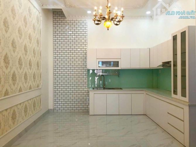 NHÀ XINH CẠNH CHUNG CƯ 4S, 3 TẦNG, PHẠM VĂN ĐỒNG, LINH ĐÔNG THỦ ĐỨC CHỈ HƠN 6 TỶ - 2