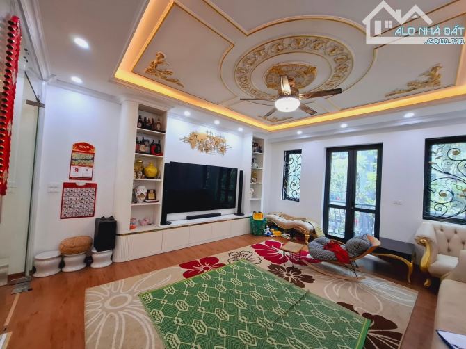 Cực hiếm! Lô góc 2 thoáng, Nguyễn Chánh, Cầu Giấy, 68m2, 6T, oto tránh, KD đỉnh, hơn 25 tỷ - 2