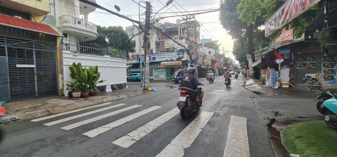Cho thuê nhà mặt tiền Thạch Lam 144m², 2 Lầu - NGANG 8M - GẦN CHUNG CƯ - 2