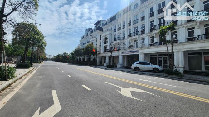 LOUIS CITY ĐẠI MỖ TRỤC CHÍNH KĐT DT120 5 TẦNG MT 6M - 2
