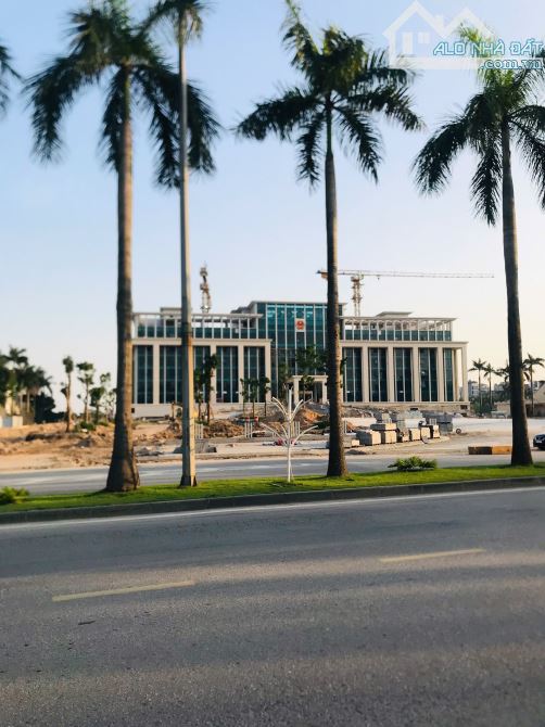 TRUNG TÂM ĐÔNG ANH, 152M2 NHÀ ĐẤT LÔ GÓC ĐẸP MIỄN CHÊ PHAN XÁ - UY NỖ. - 2