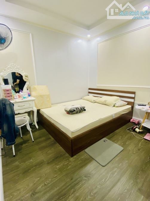 QUÁ HIẾM – NHÀ TẬP THỂ TẦNG 1 ĐỐNG ĐA – 83M GIÁ CHỈ 4.55 TỶ KINH DOANH ĐỈNH CAO – - 2