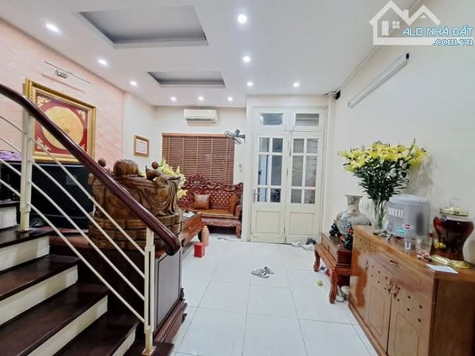 BÁN NHÀ MẶT PHỐ TRUNG LIỆT – GẦN NGÃ BA NGUYỄN VĂN TUYẾT – VỊ TRÍ VÀNG KINH DOANH  Diện tí - 2