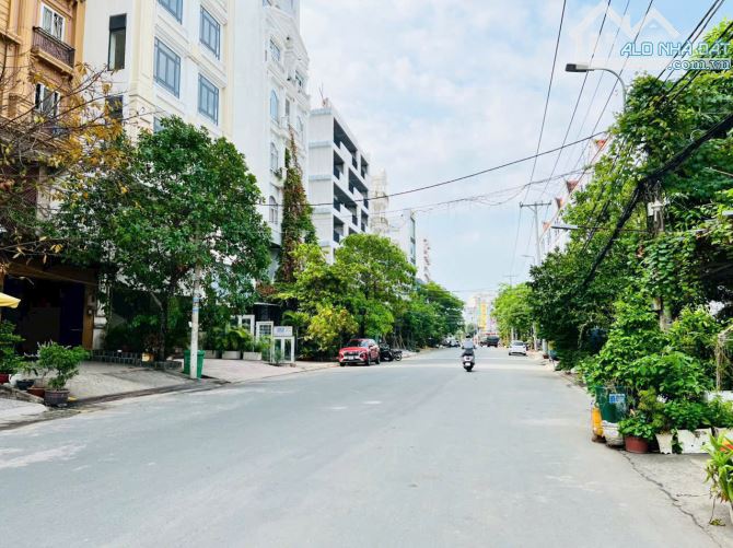 Toà Nhà 50CHDV Gần Phú Mỹ Hưng, Quận 7 - 8 x29m, Hầm 8 lầu, HĐ THUÊ 300TR - chỉ 50 tỷ - 2