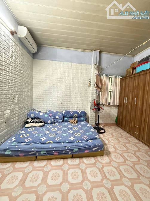 Nhà trung tâm Quận 10 – 3 tầng đúc – 40M² – Giá chỉ nhình 5 tỷ – sổ sẵn công chứng nhanh - 2