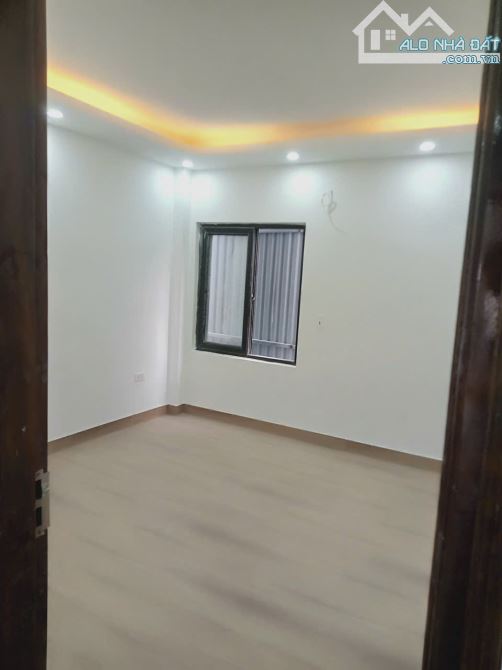 Bán nhà:Tựu Liệt, 50m2, 5 tầng, 4 ngủ, oto vào nhà, gần chợ đầu mối tam hiệp. Nhỉnh 8 tỷ - 2