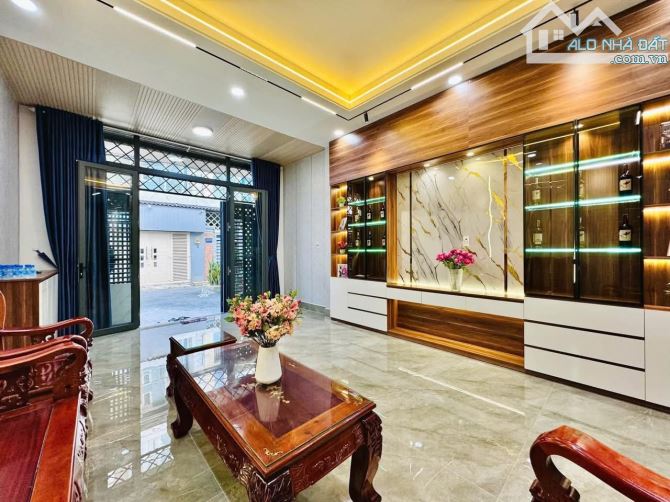 7,9ty..Giảm giá bán nhanh nhà 4,5m x 14m. Đúc 4 tấm.hẻm 8m. PHẠM VĂN CHIÊU p8 gv - 2