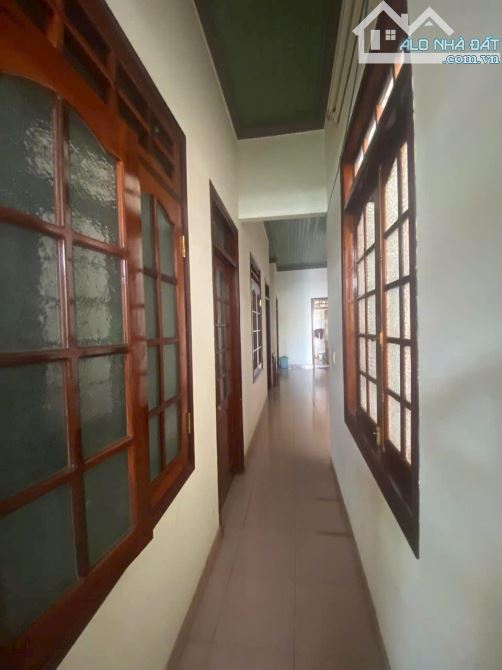 BÁN NHÀ 1 TRỆT 1 LẦU ĐƯỜNG NGUYỄN BIỂU - GẦN CHỢ TÂN AN   Nằm trên mặt tiền đường Nguyễn - 2