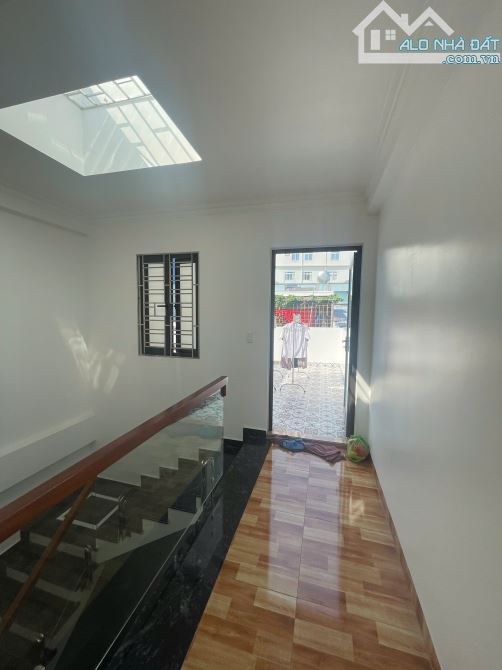 Cần bán ngay Nhà 4 tầng mới cực đẹp, oto vào tận nhà - Ngõ 739 Nguyễn Văn Linh, Hải Phòng - 2