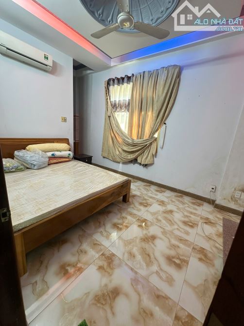 Bán nhà MT đường 817A Tạ Quang Bửu - 120m- 6m x 20m - 1 Trệt 2 Lầu + Sân Thượng - 5PN= F5 - 1