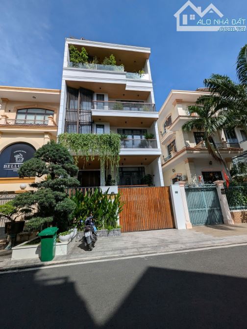 Biệt thự khu Compound VIP Nguyễn Trọng Tuyển, full nội thất Luxury: 8m x 20m, 60 tỷ - 2