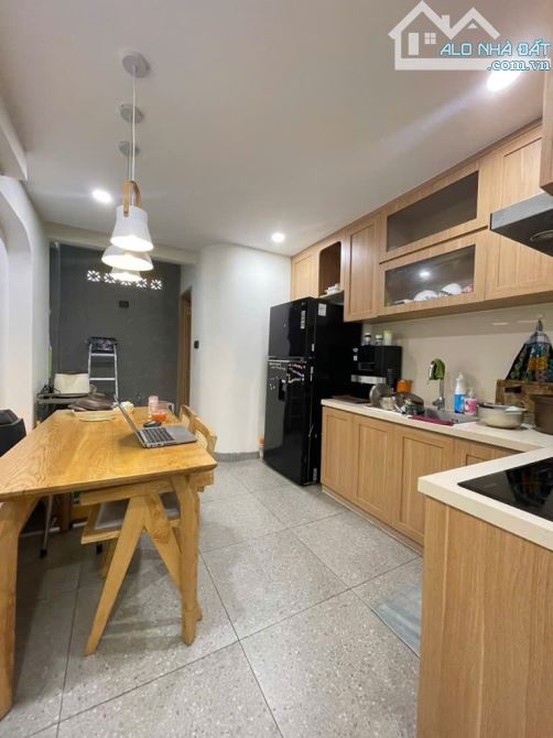 NHÀ ĐẸP DỌN VÀO Ở NGAY CHỢ PHẠM VĂN BẠCH -P15 TÂN BÌNH - DT  56M2 NHỈNH 5 TỶ - 2