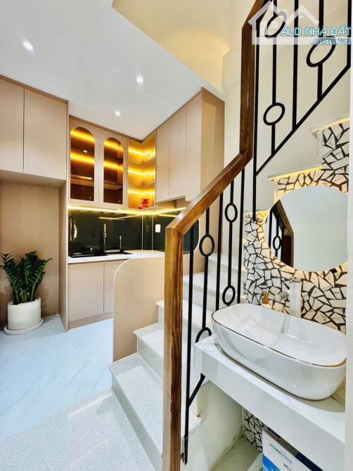 KẾ BÊN QUẬN 1, CHỈ 3TY28 ĐIỆN BIÊN PHỦ, PHƯỜNG 2 BÌNH THẠNH - 2