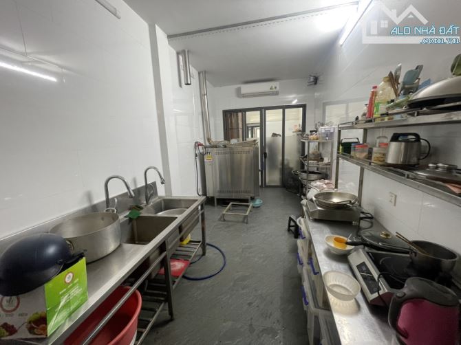 Bán nhà Thái Hà đống đa. 61m2. 2 mặt ngõ ô tô tránh kinh doanh, giá hơn 15 tỷ - 2