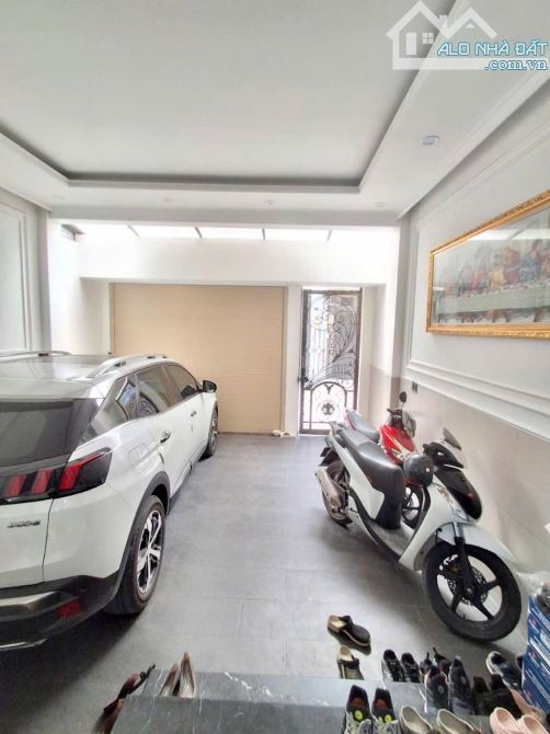 NHÀ PHỐ HIỆN ĐẠI 4 TẦNG ĐẸP MÊ LY - NỘI THẤT CAO CẤP - KHU VIP P.CÁT LÁI THỦ ĐỨC - 80M2 - 2
